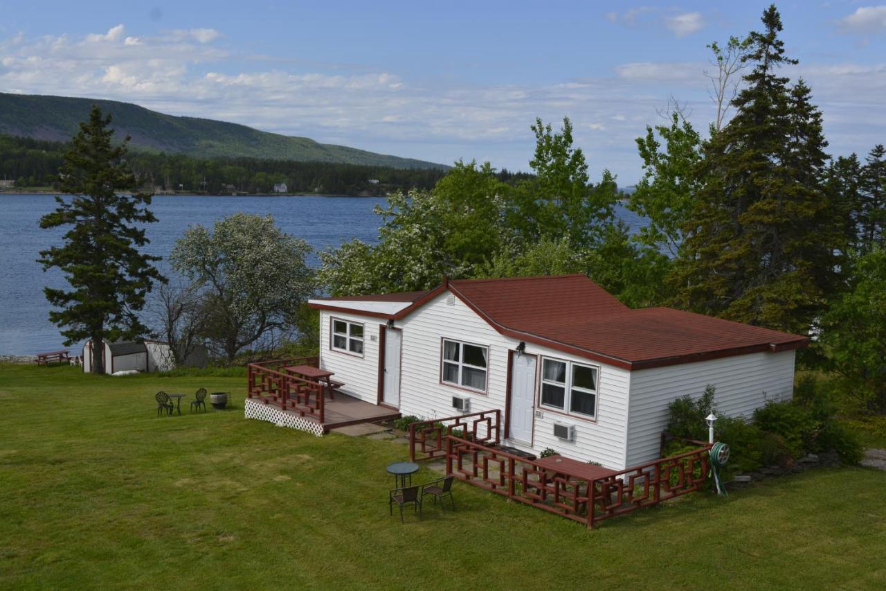 Mountain Vista Seaside Cottages Big Bras d'Or Exterior photo