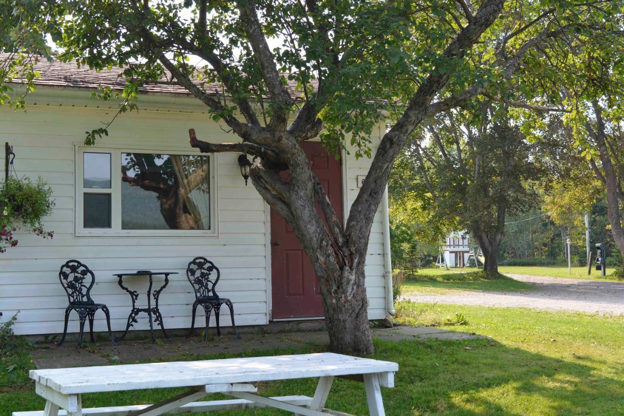 Mountain Vista Seaside Cottages Big Bras d'Or Exterior photo