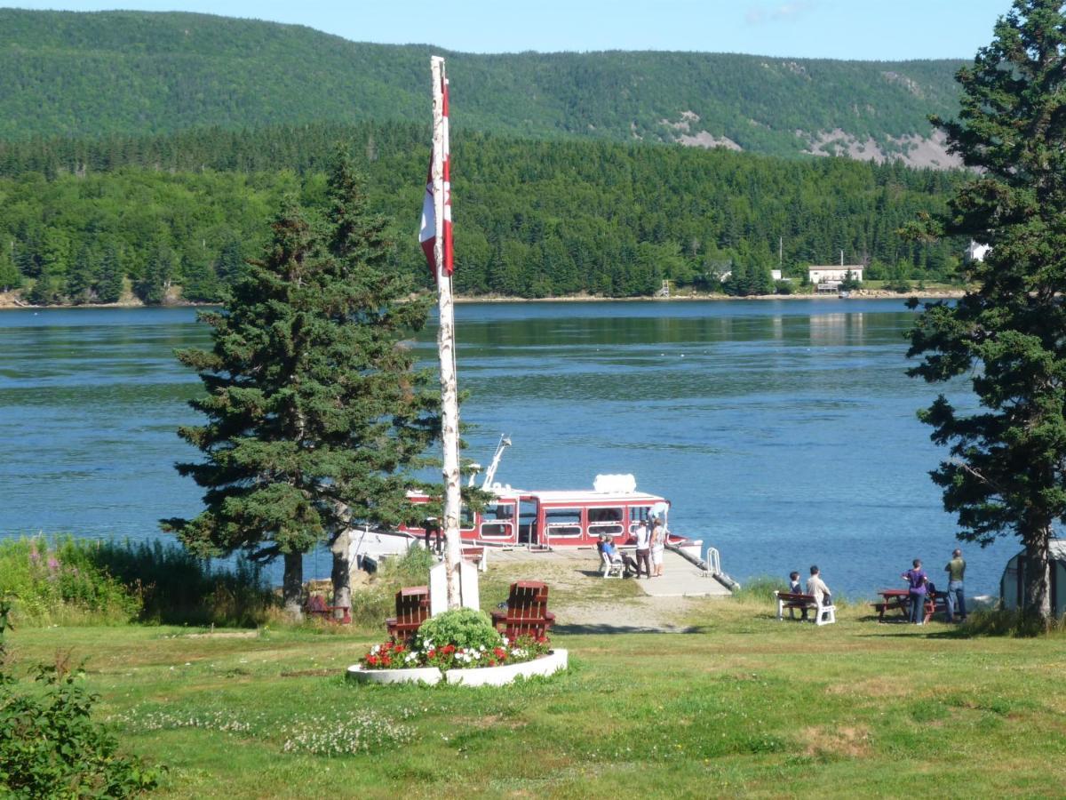 Mountain Vista Seaside Cottages Big Bras d'Or Exterior photo