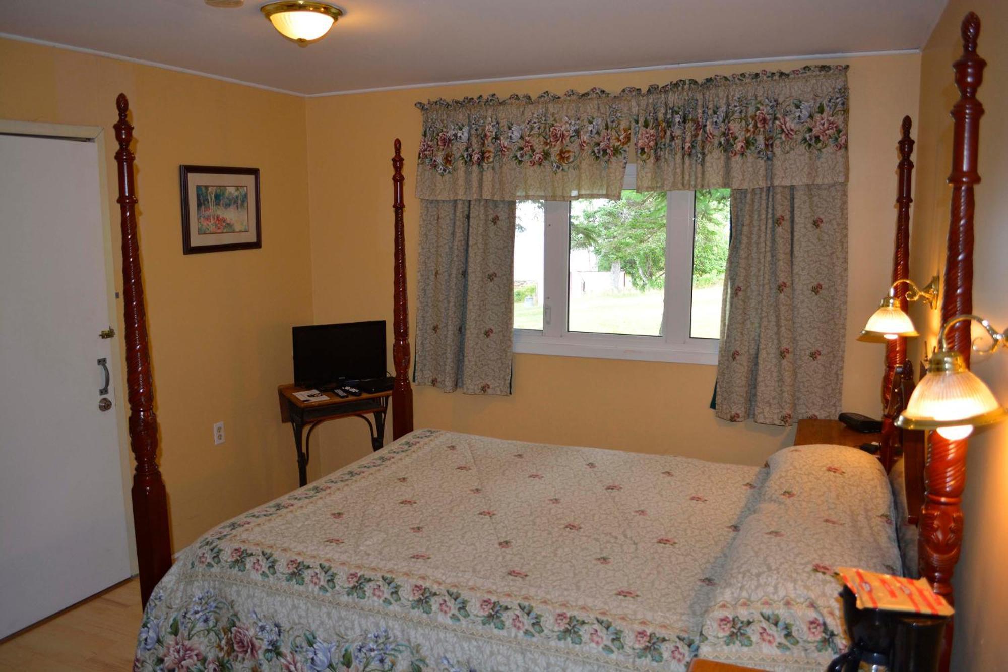 Mountain Vista Seaside Cottages Big Bras d'Or Room photo